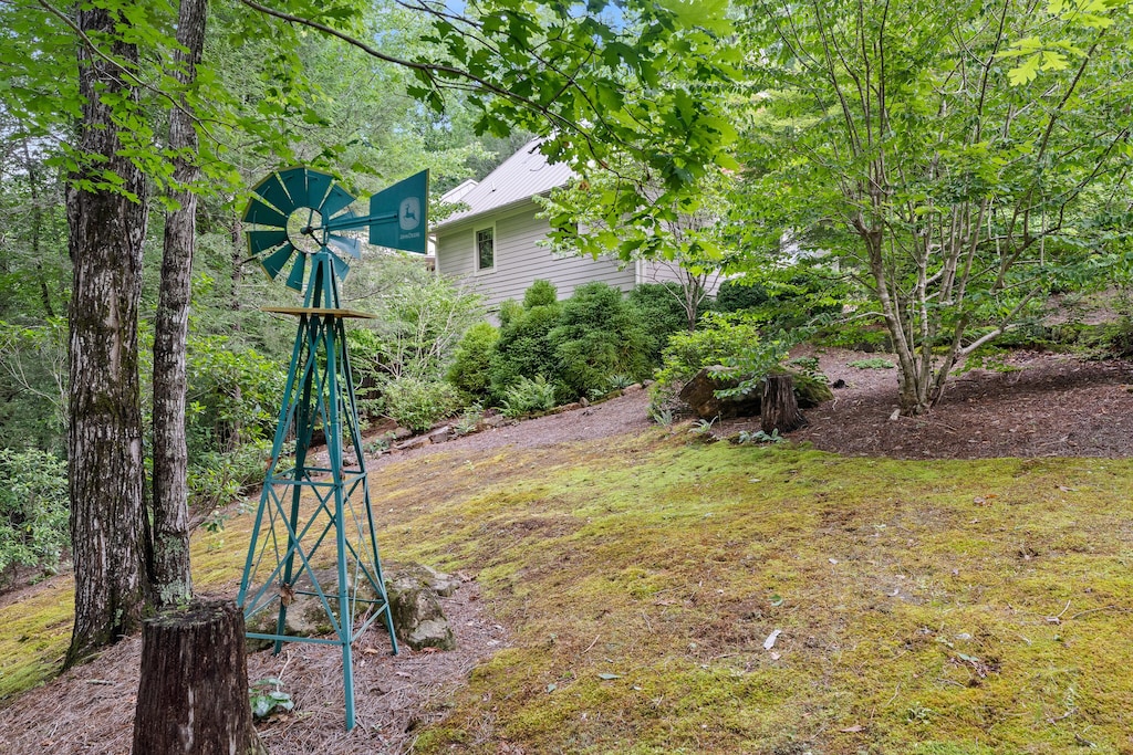 4 Bed Luxury Home for rent in Golf Course/Lake Resort/Sleeps 22