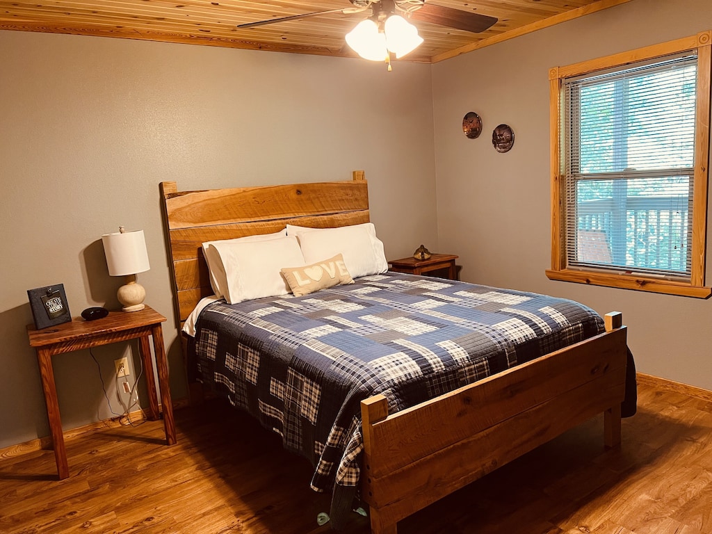 Cave Creek Cabin 1 Cabin Rentals on Shawnee Wine Trail Cave Creek