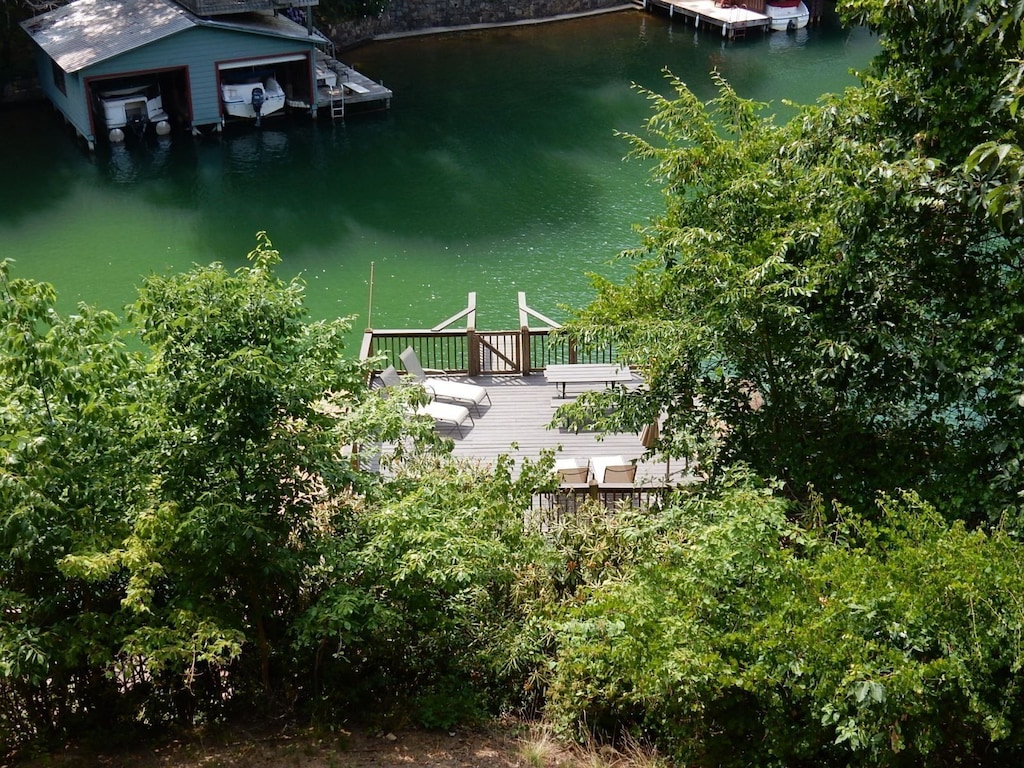 Stiles Lake House Carolina Properties