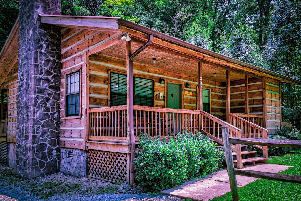 Brook 255 Smoky Mountains Vacation Cabins