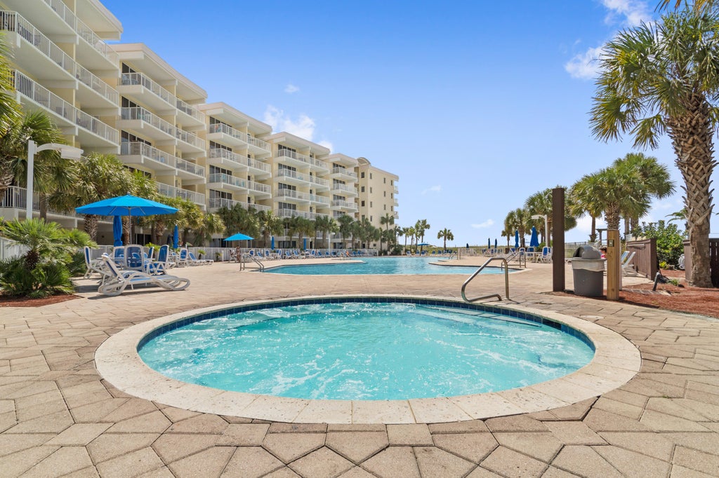 Destin Lazy River Fun & Beach, Beach Service Included Gulf Front