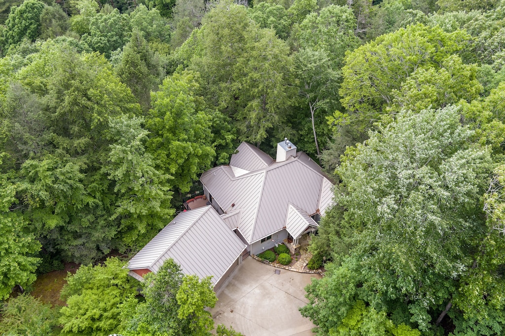 4 Bed Luxury Home for rent in Golf Course/Lake Resort/Sleeps 22