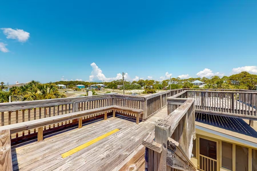 The Palms (Dogfriendly with a private pool and fenced yard) GO SGI