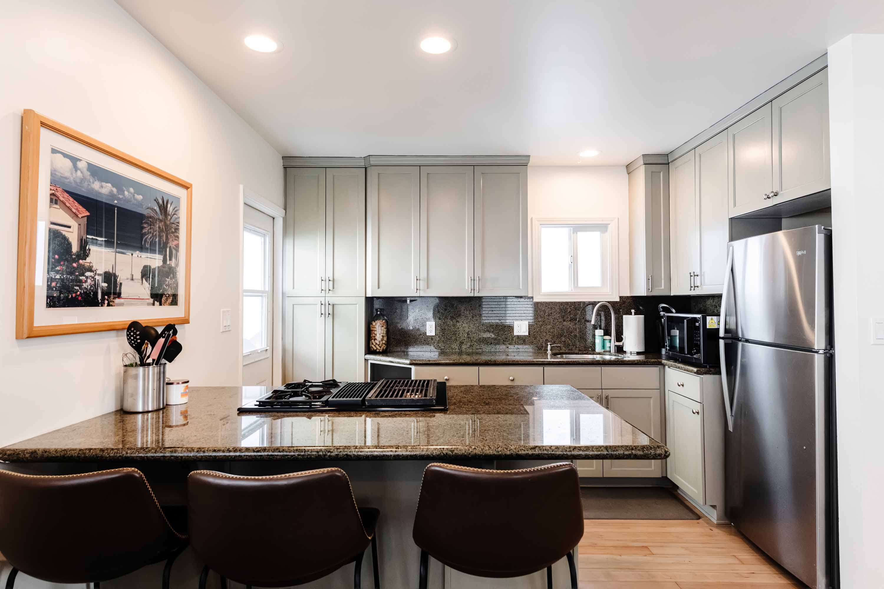 424 29th Sunny California Furnished Rentals