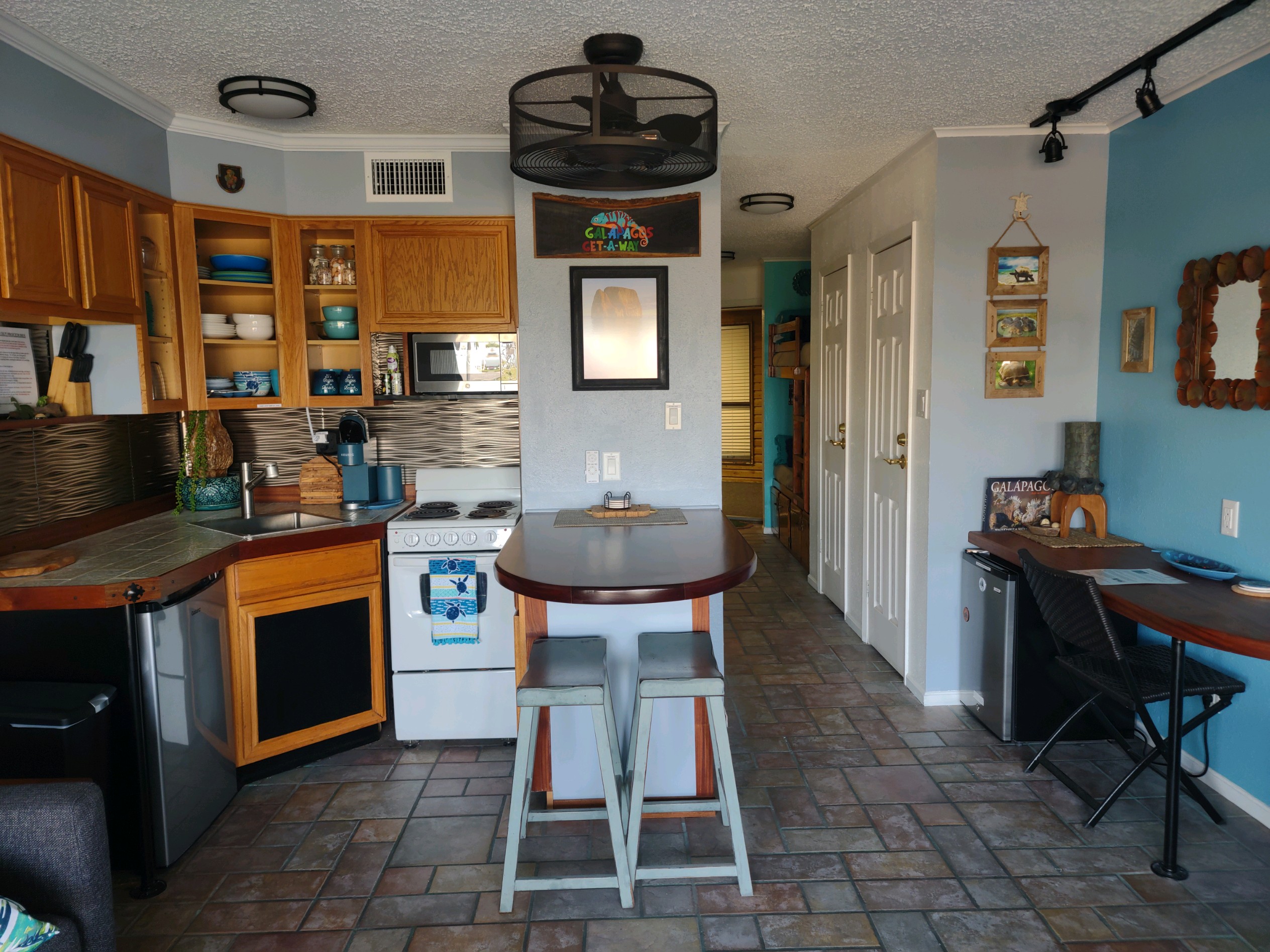 Galapagos GetAWay 162 Team Mamo Realty, Inc.