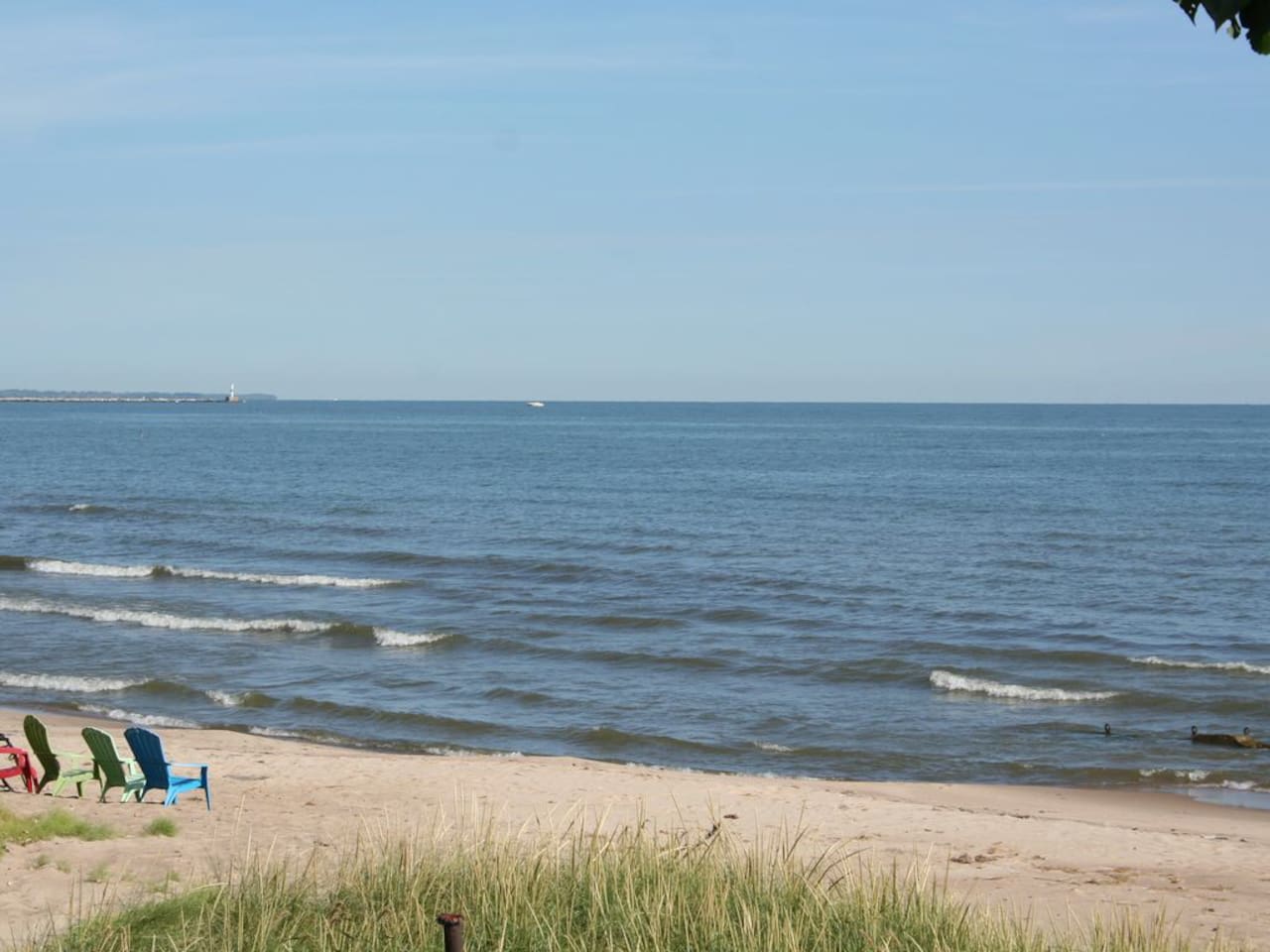 Beachfront 3 Bedroom Steps to CP Sandusky Vacation Rentals