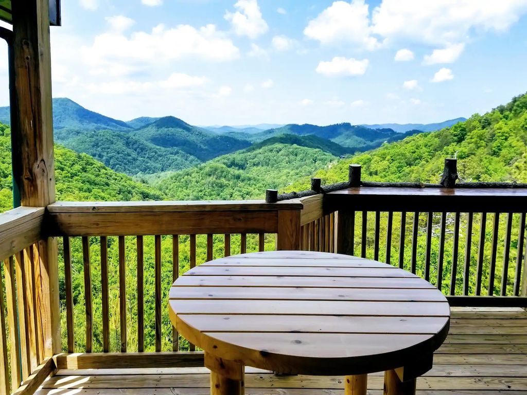 Pearly Gates Cabin for 2, Best View of the Smokies! Smokies Time