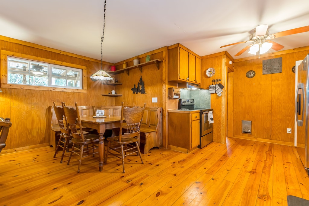 Black Bear Creek Cabin Blue Creek Cabins