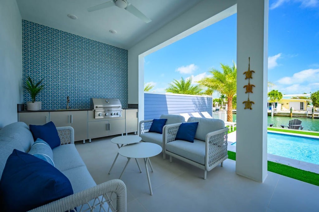 Blue Turtle Villa at Key Colony Beach Pineapple Properties