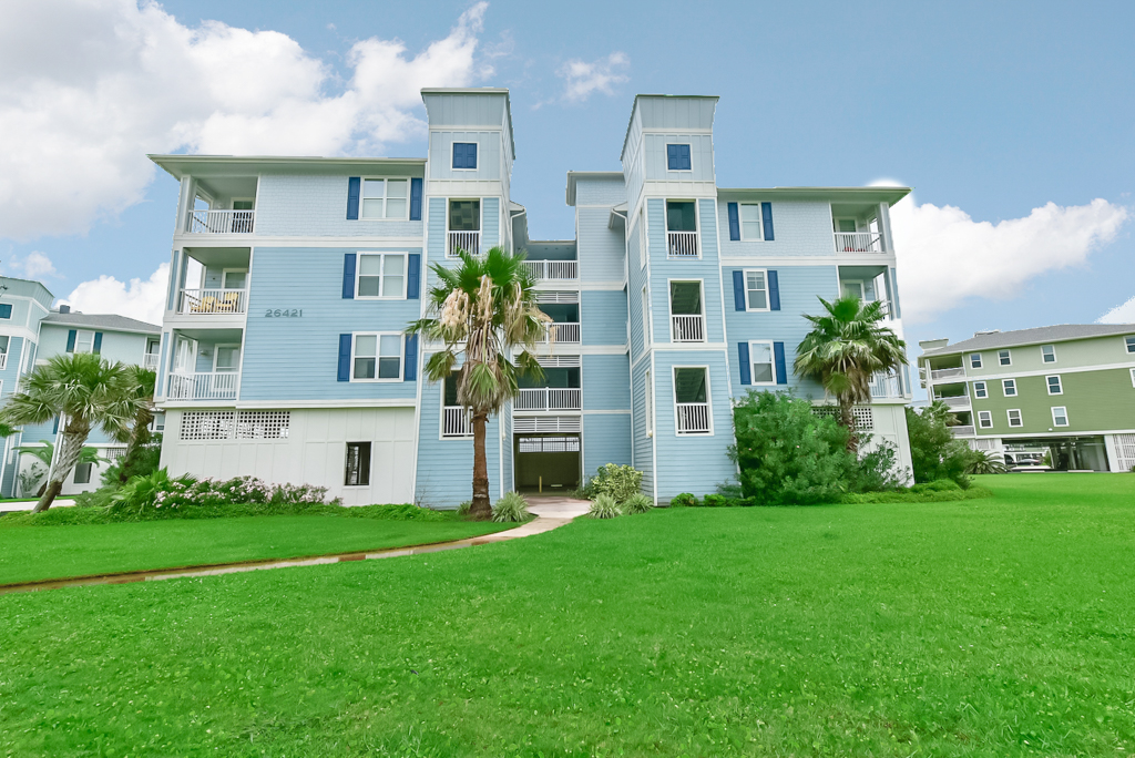 Toes In The SandLocated in Pointe West Pointe West Condos
