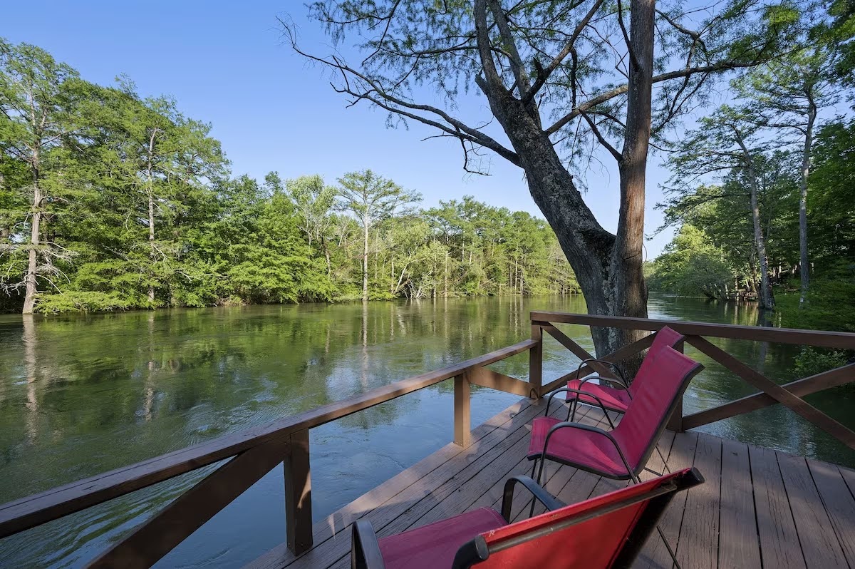 Viney’s on the River Mt Fork Management