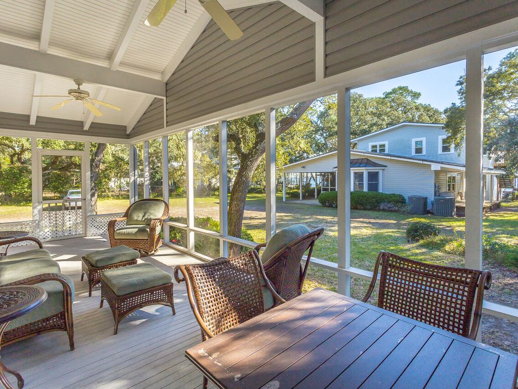 Ladderville Guest House Sandy Beach Properties, LLC