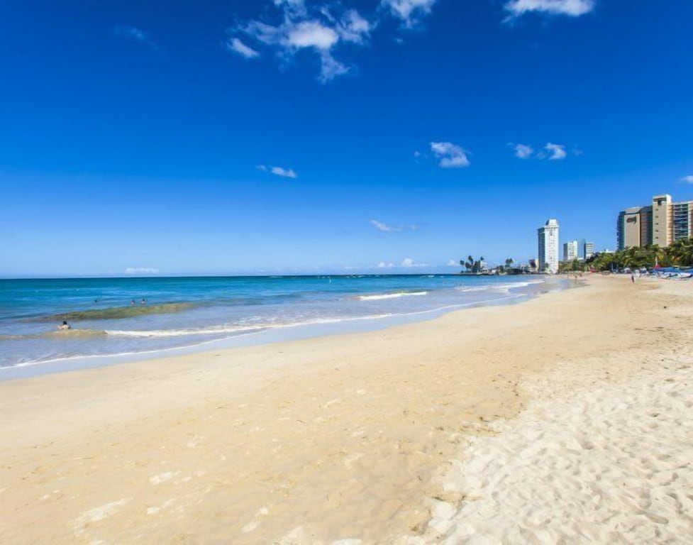 OT9 Cozy Studio with ocean view and balcony Green Island Realty