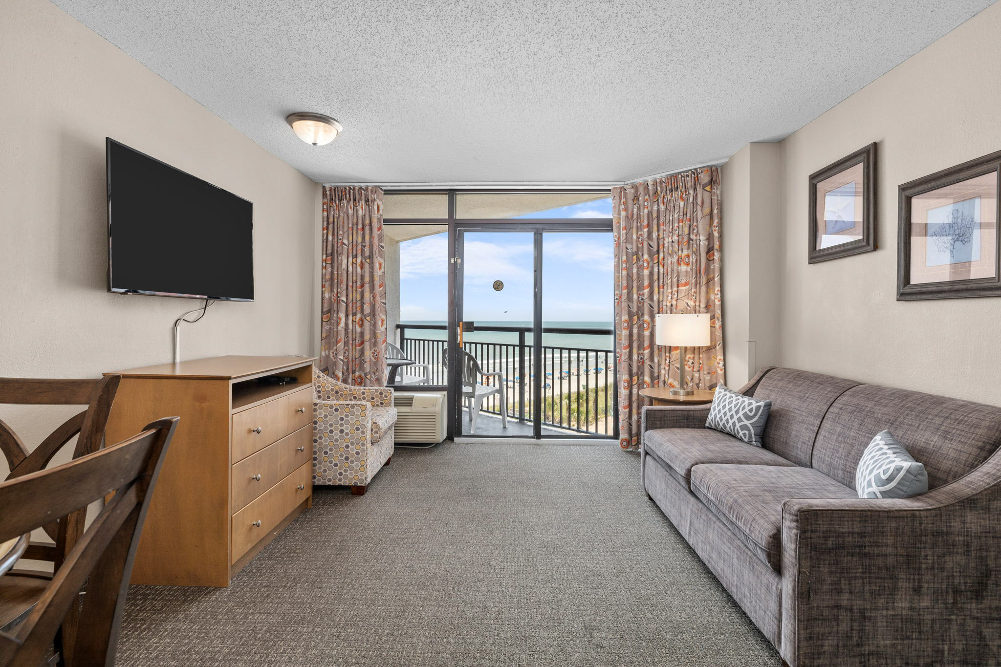 Landmark 646 1 Bedroom Big Fish Rentals