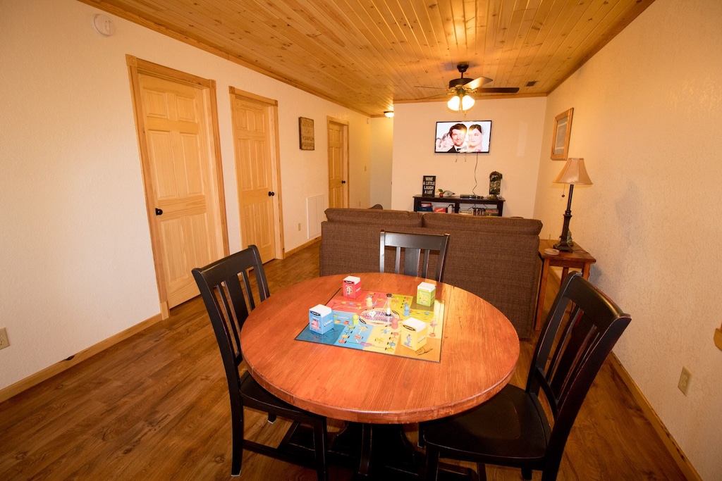 Cave Creek Cabin 2 Cabin Rentals on Shawnee Wine Trail Cave Creek