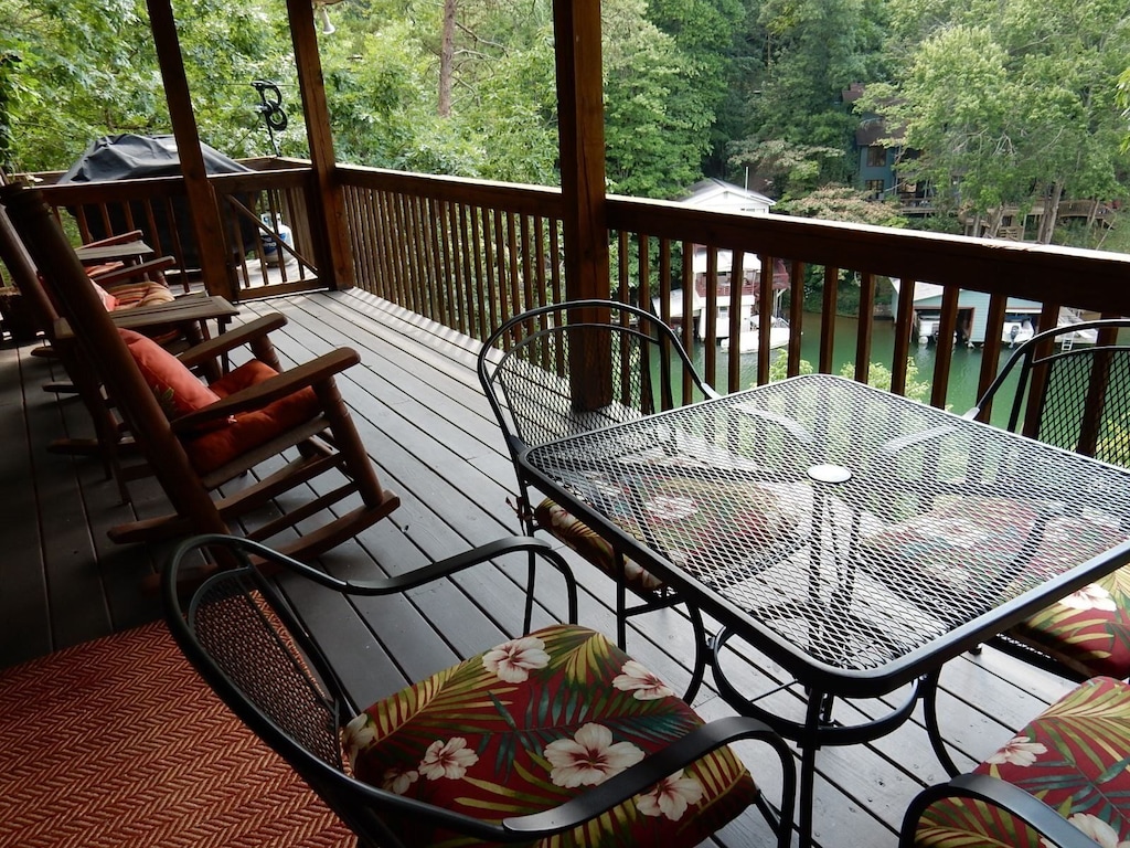 Stiles Lake House Carolina Properties