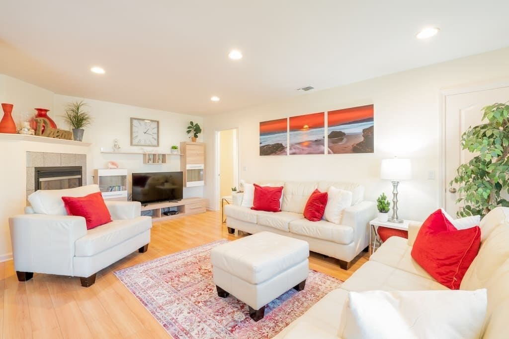 Pacific Beach Luxury LLC