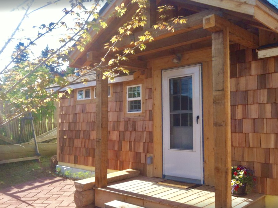 The Writer's Cabin Grand Marais Vacation Rental