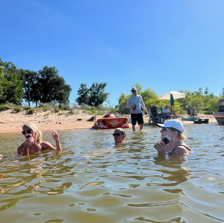 Sanders Island Boat Rental Family Vacation Homes On Lake Texoma