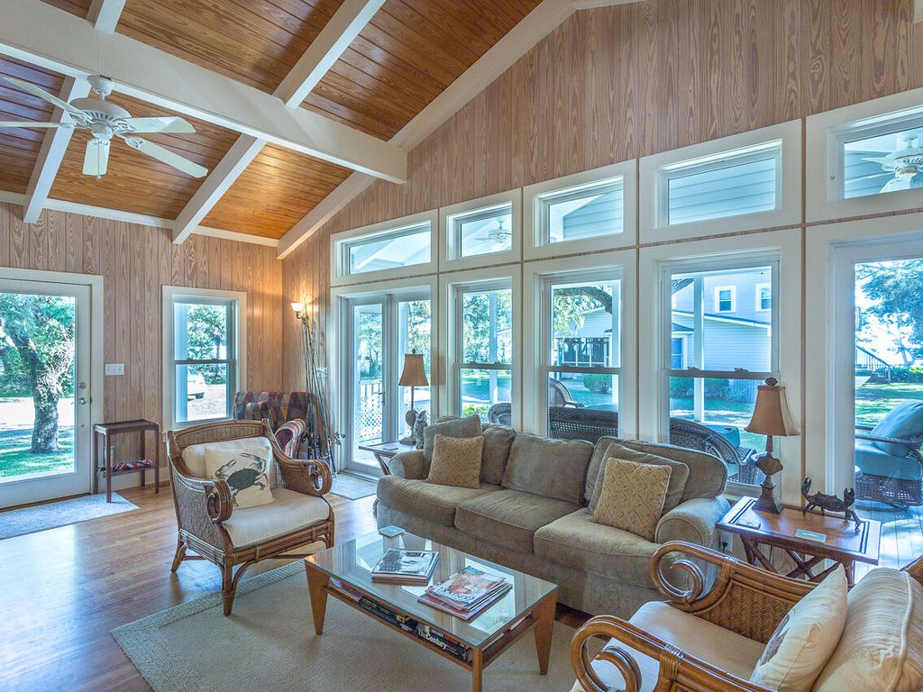 Ladderville Guest House Sandy Beach Properties, LLC