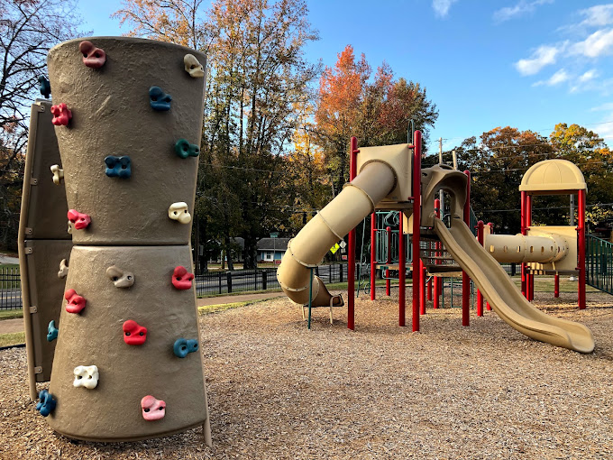 Stunning 5 Bedroom Dream House • Perfect for Families & Groups Simply