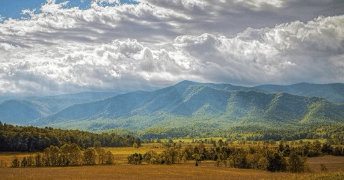 How Big is the Great Smoky Mountains National Park? SB Getaways