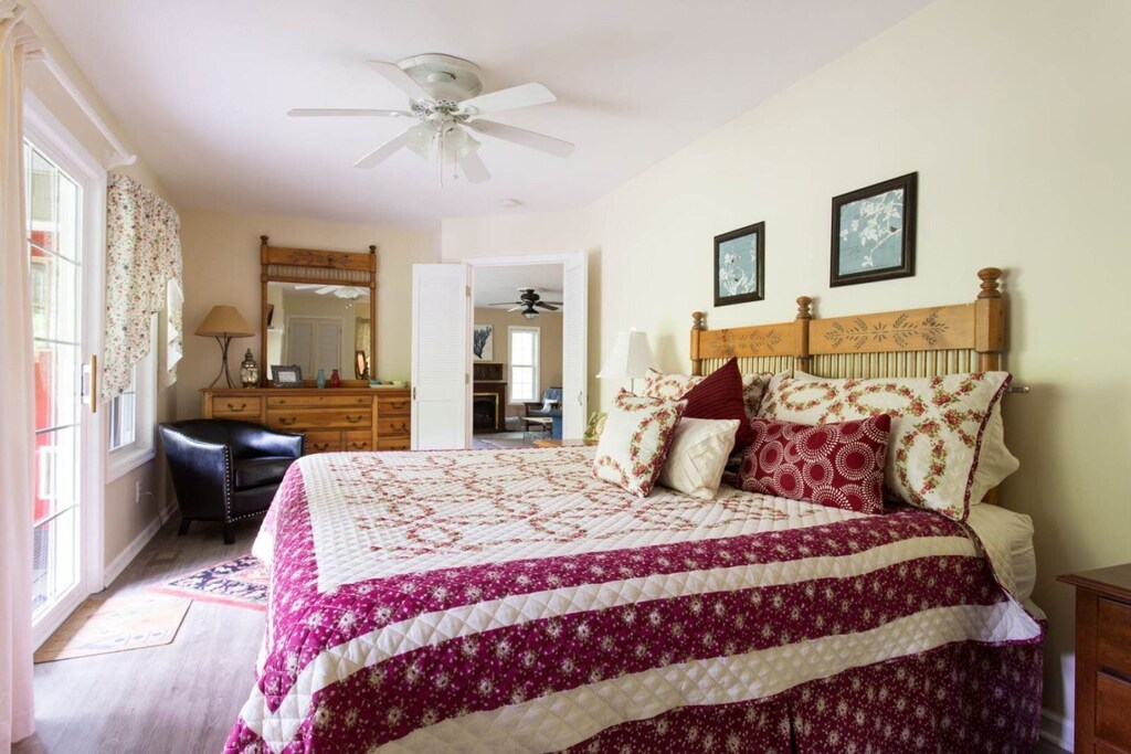 Stiles Lake House Carolina Properties