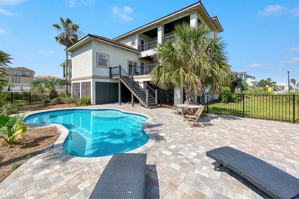 Ocean's 6 Seashell Vacation Rentals