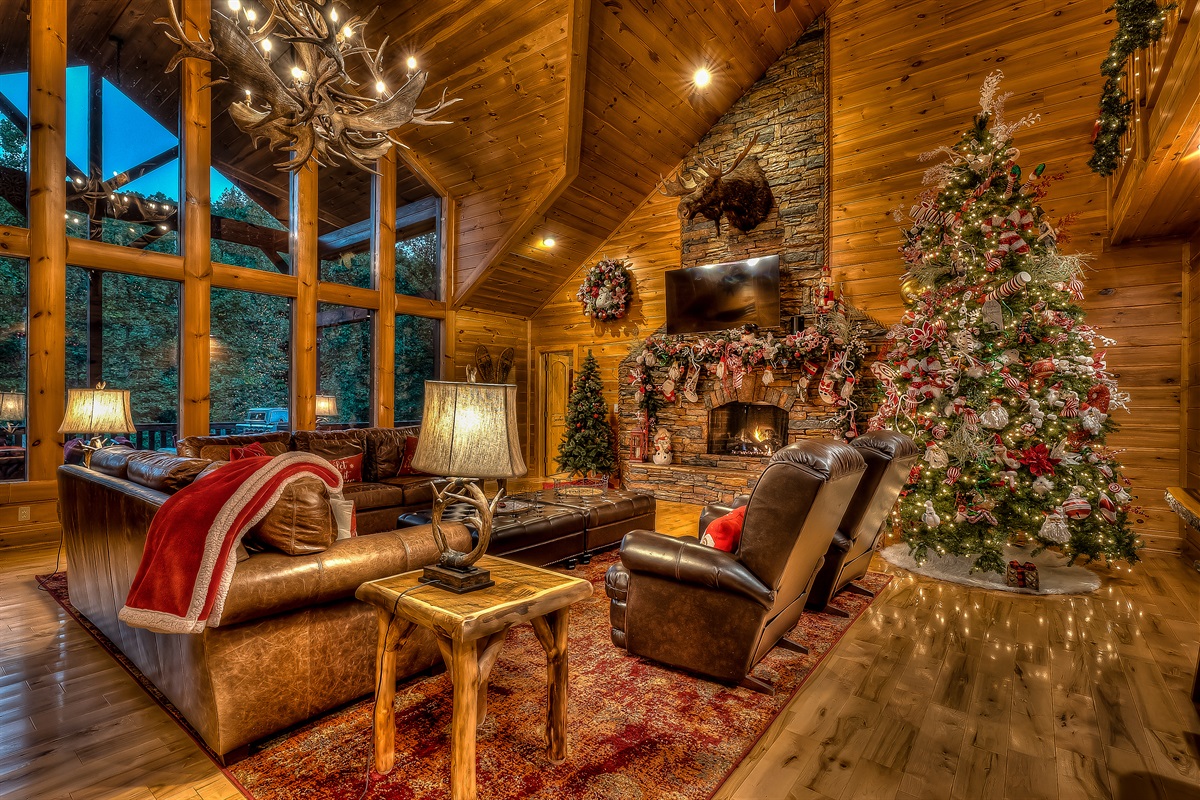 10+ christmas decorated cottages to rent for a Cozy Holiday Getaway