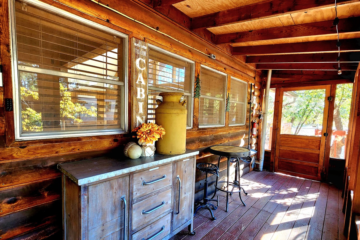 The GrAyFrame Your goto mountain retreat Grays Getaways Vacation Rentals & Management