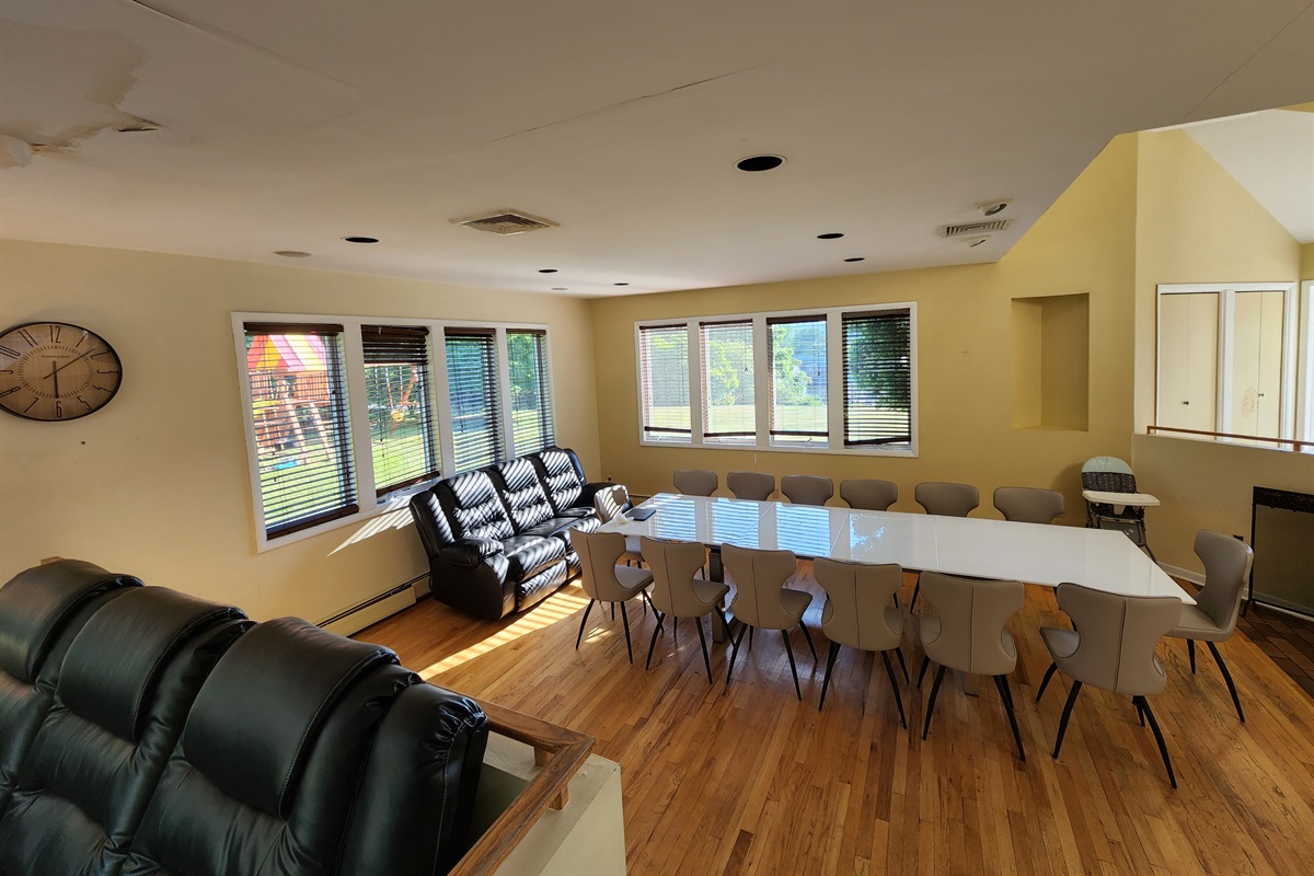 NYOCL0005 5 Bedroom Contemporary House Monroe NY FIVE STAR RELAX