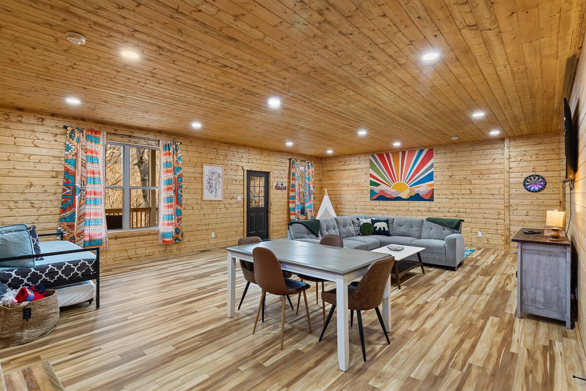 Saloli 55 Smoky Mountain Cabin Ivey's Rockin Rentals