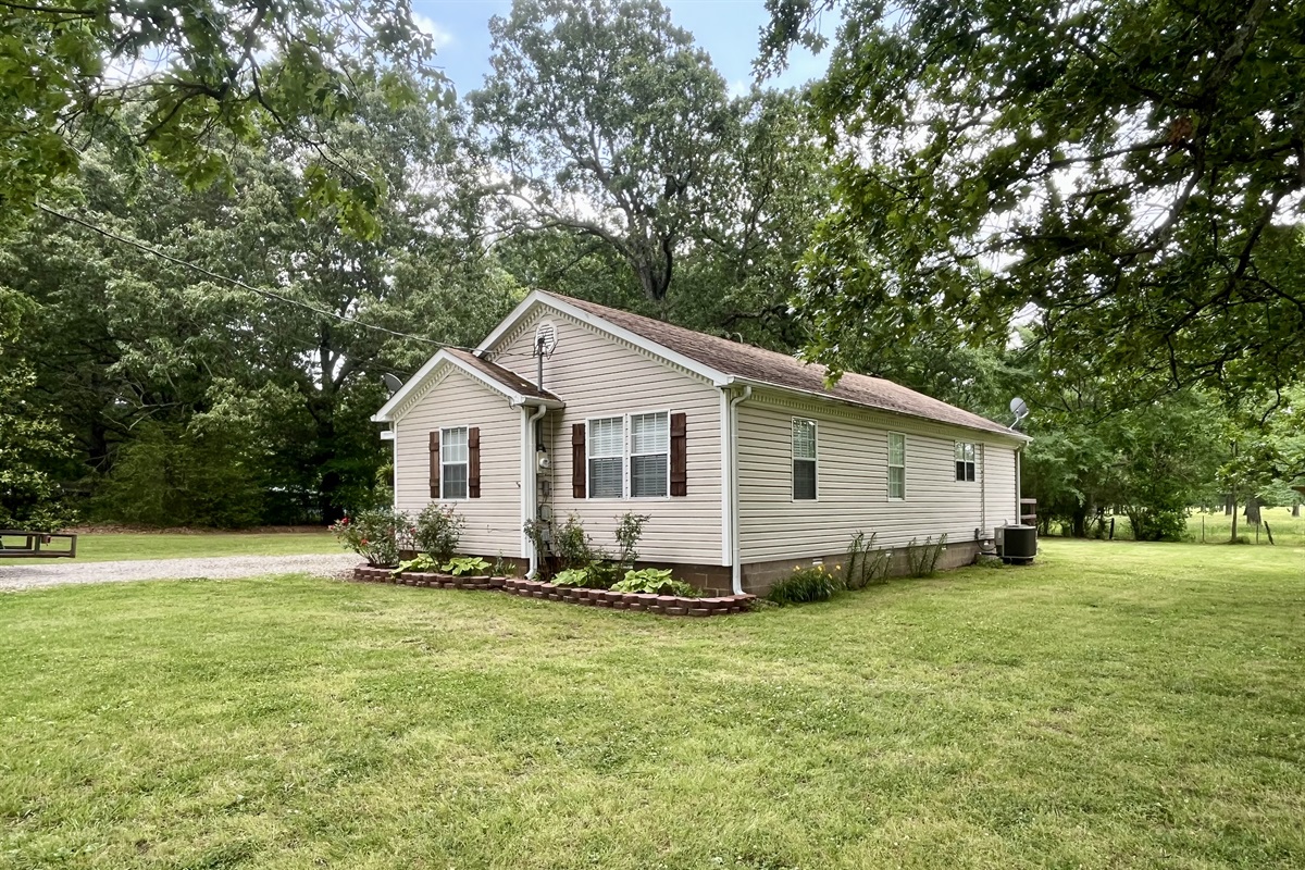 Wildflower Cottage Paragould, AR Wildflower Vacation Rentals