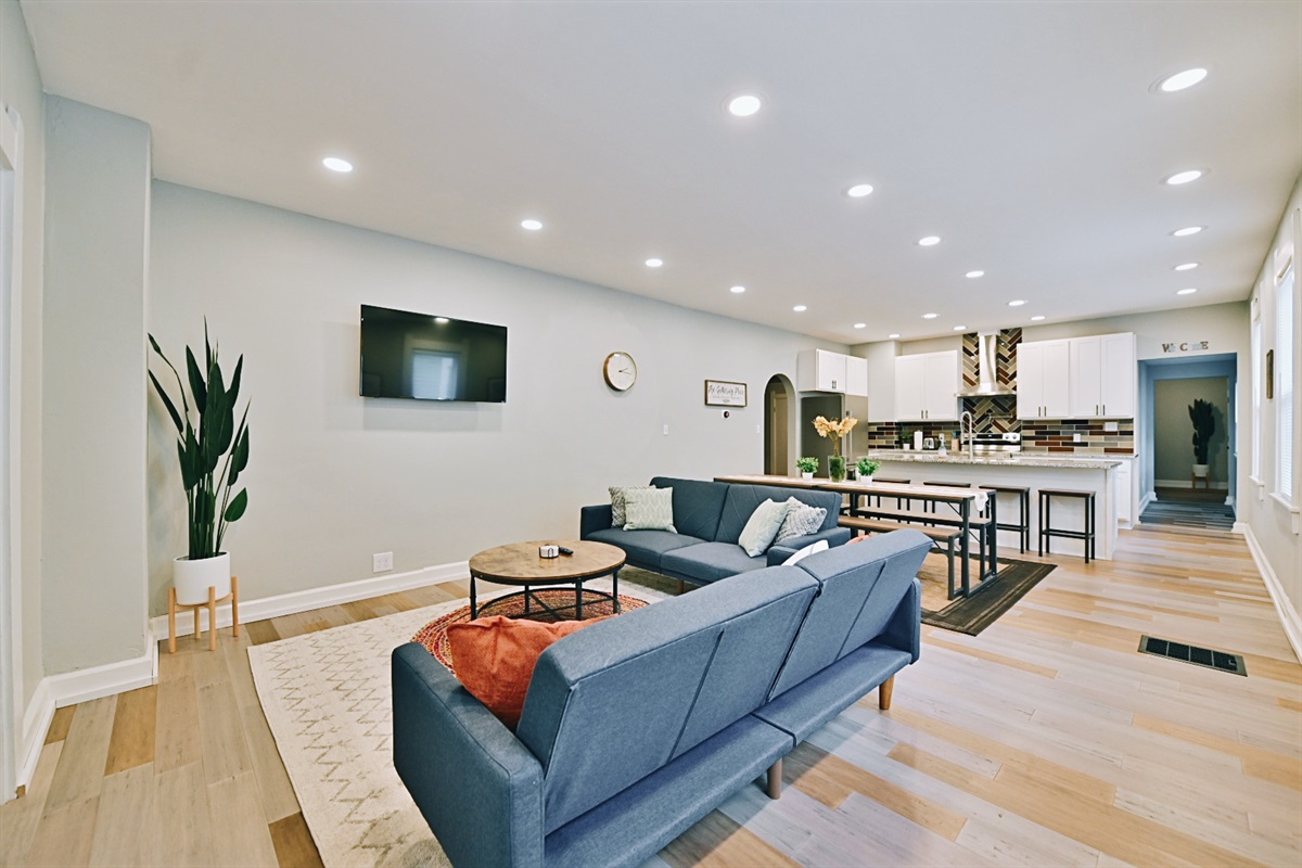 Luxury Home Minutes from Downtown Indy! Playpark Vacation