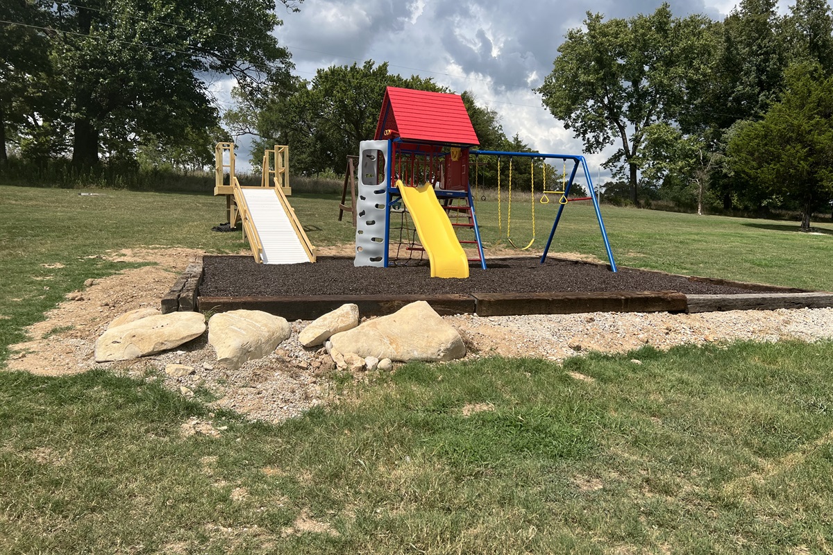 Kings River Lodge South Rent R House LLC