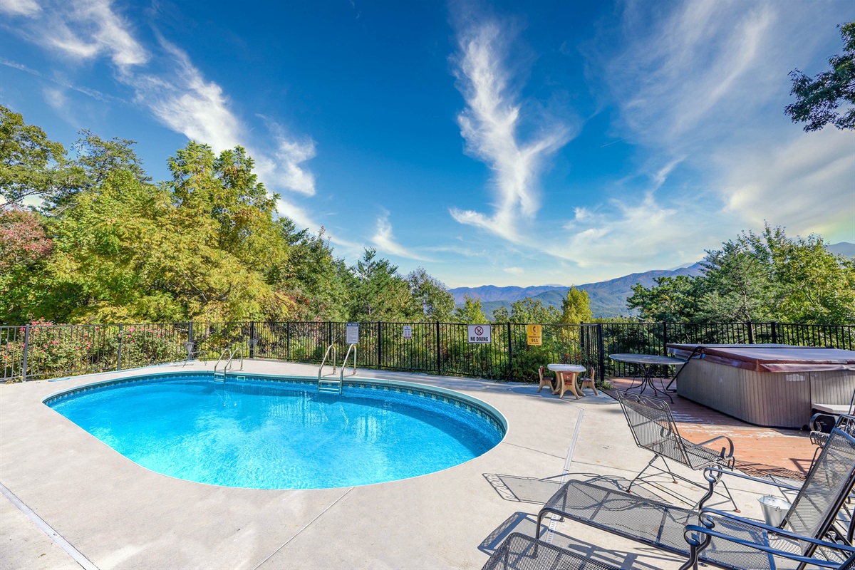 SmokyStays Private Pool Chalet SmokyStays