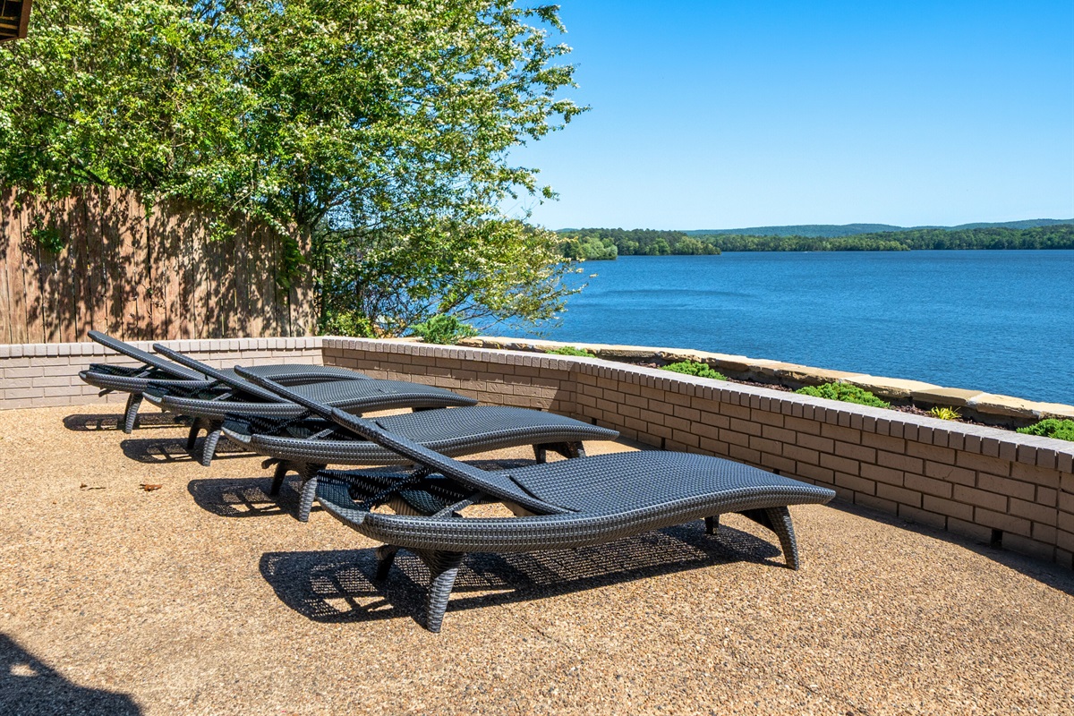 Deja View Overnight Digs