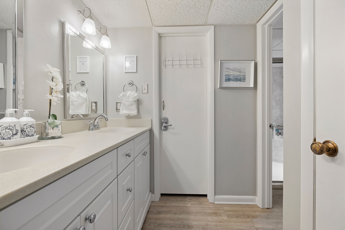 PCB Paradise Edgewater Come enjoy paradise!