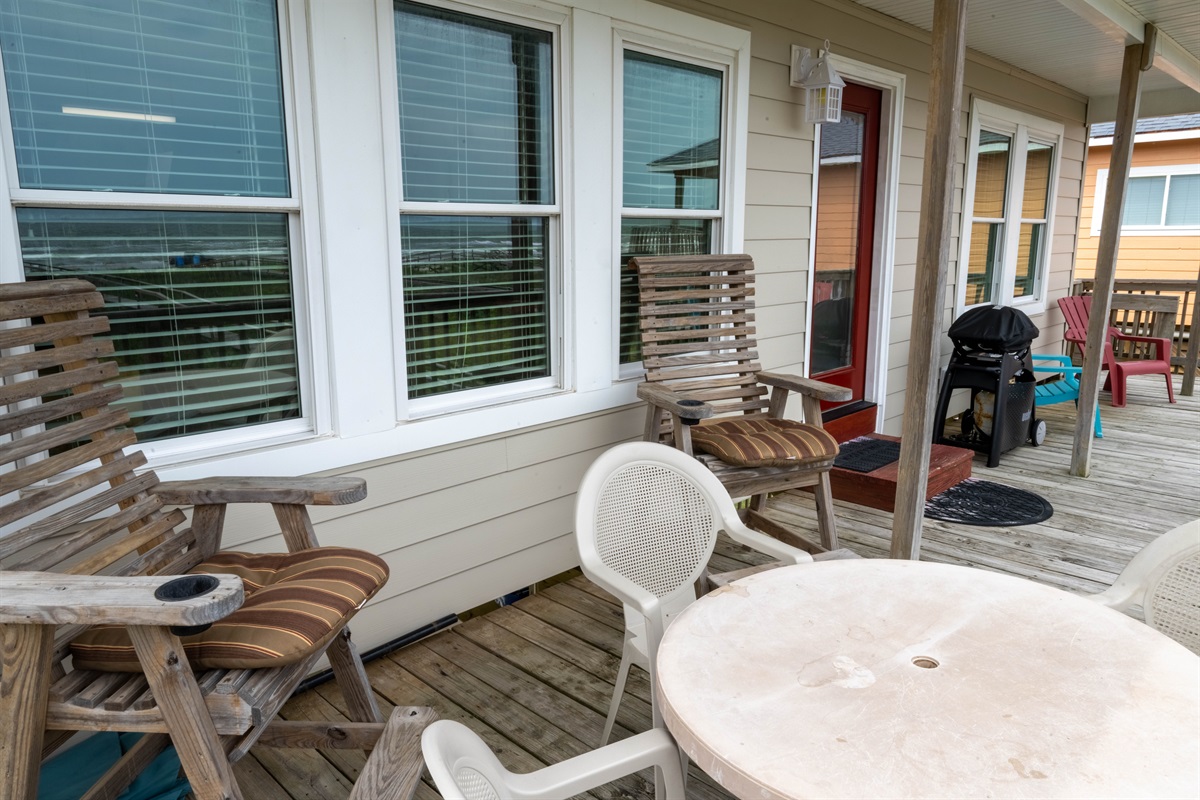 The White House Beach Resort Services