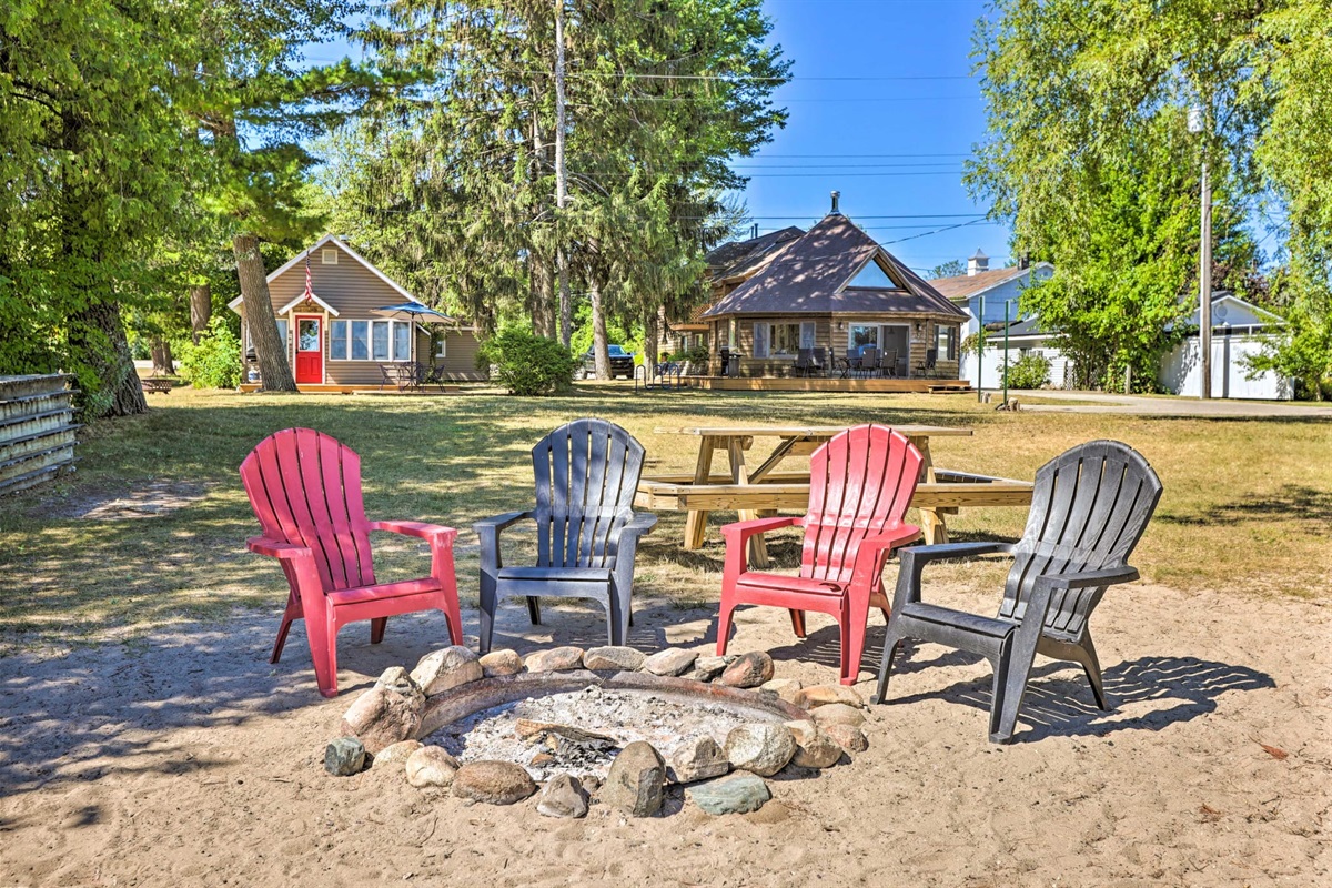 Cedarwood Cottages On Suttons Bay