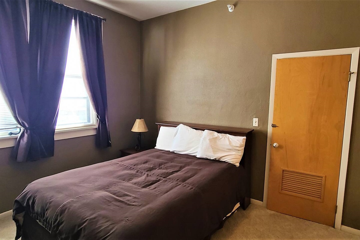 The Westchester 1 BR suite apartment in historical downtown On The