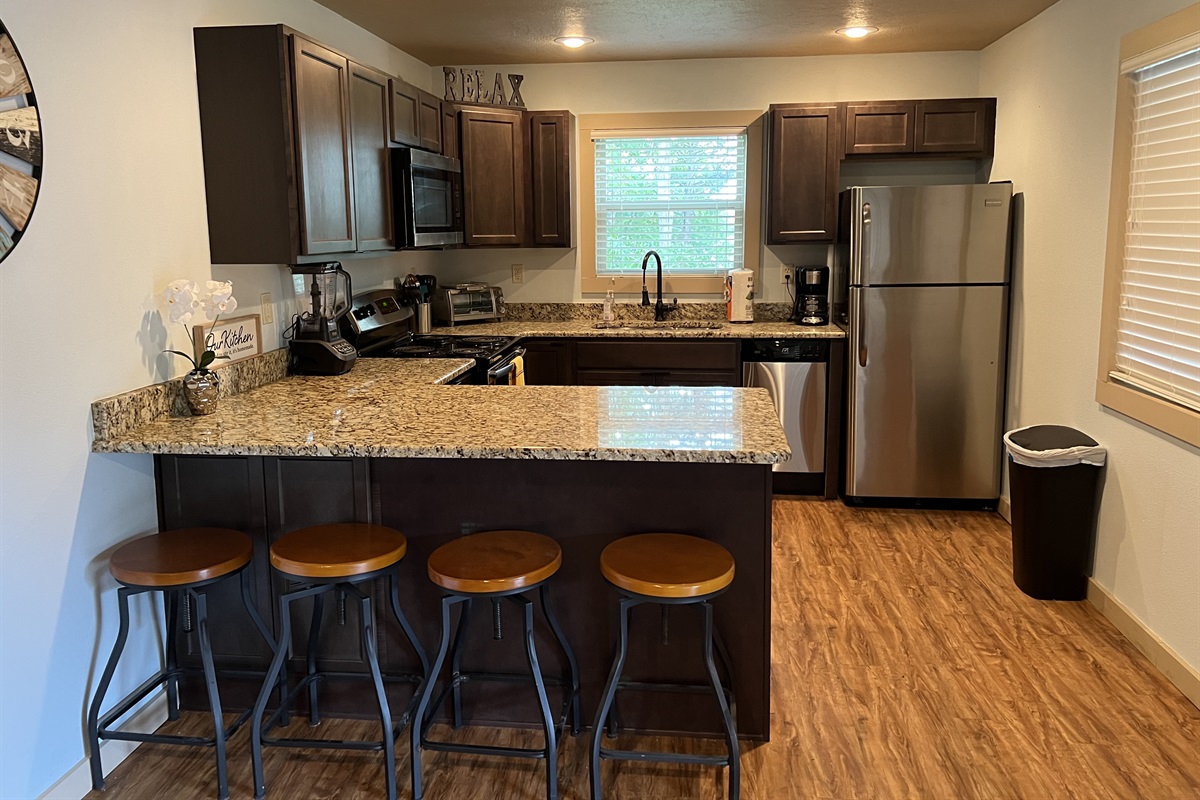 Bear Claw Cottage Rent R House LLC