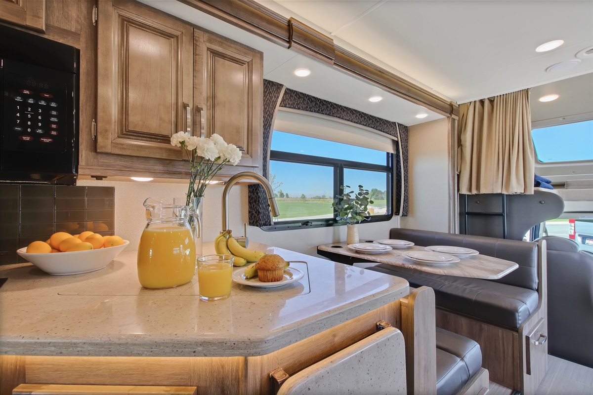 Jayco Greyhawk 31FP Prestiege Package (BUNKS) GO > EXPLORE