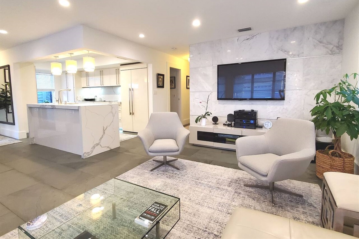 Orchid Beach House Steps from the Beach! BNR Vacation Rentals