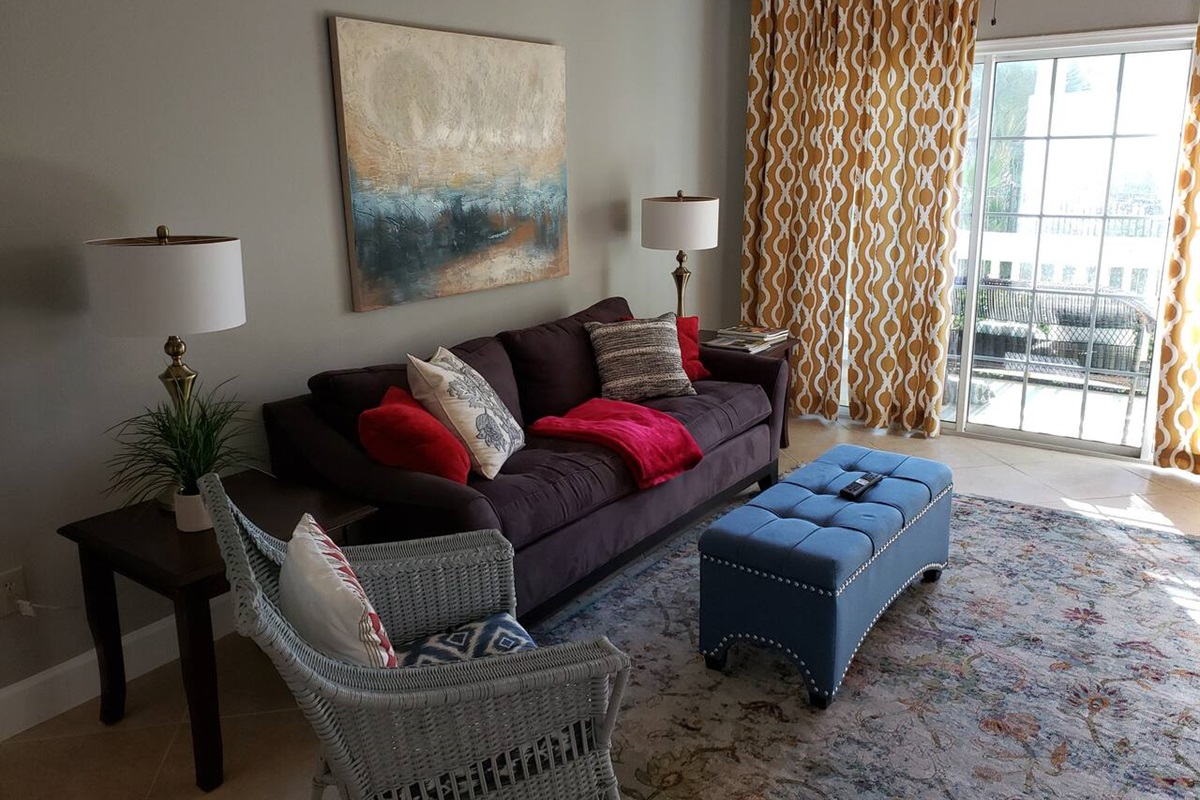 Poolside 1 Bedroom Cabana 412 Team Mamo Realty, Inc.