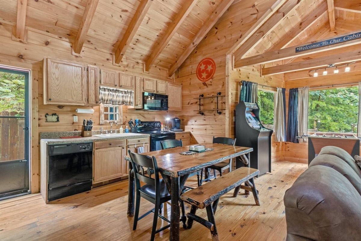 Lazy Dog Lodge GW Barnard Properties LLC