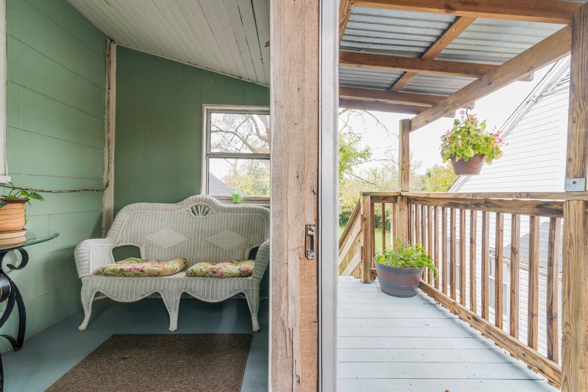 Area 52 Sara Mac's Rental Shacks