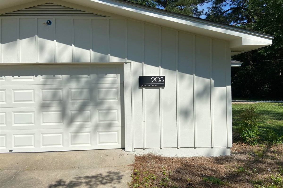 The Valley Vista Art Minton Realty, LLC