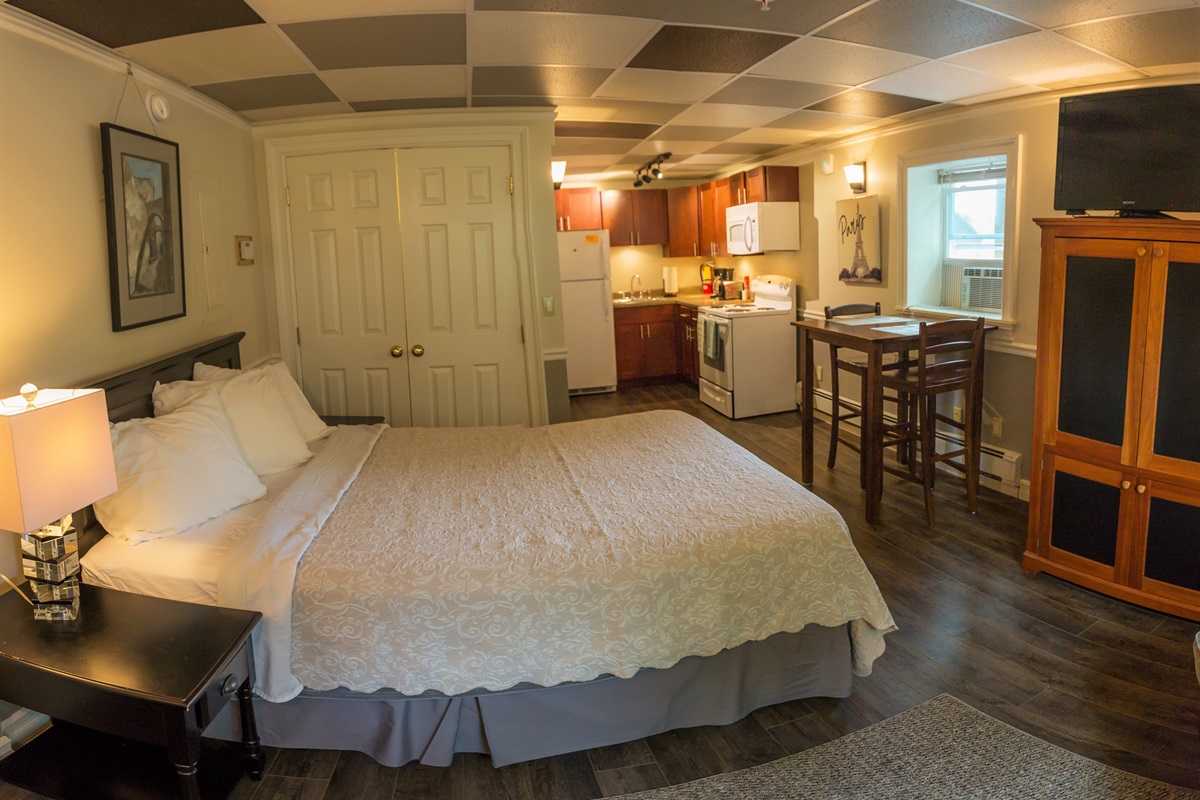 Creamery Apartment 8 of 11 Cooperstown Stay