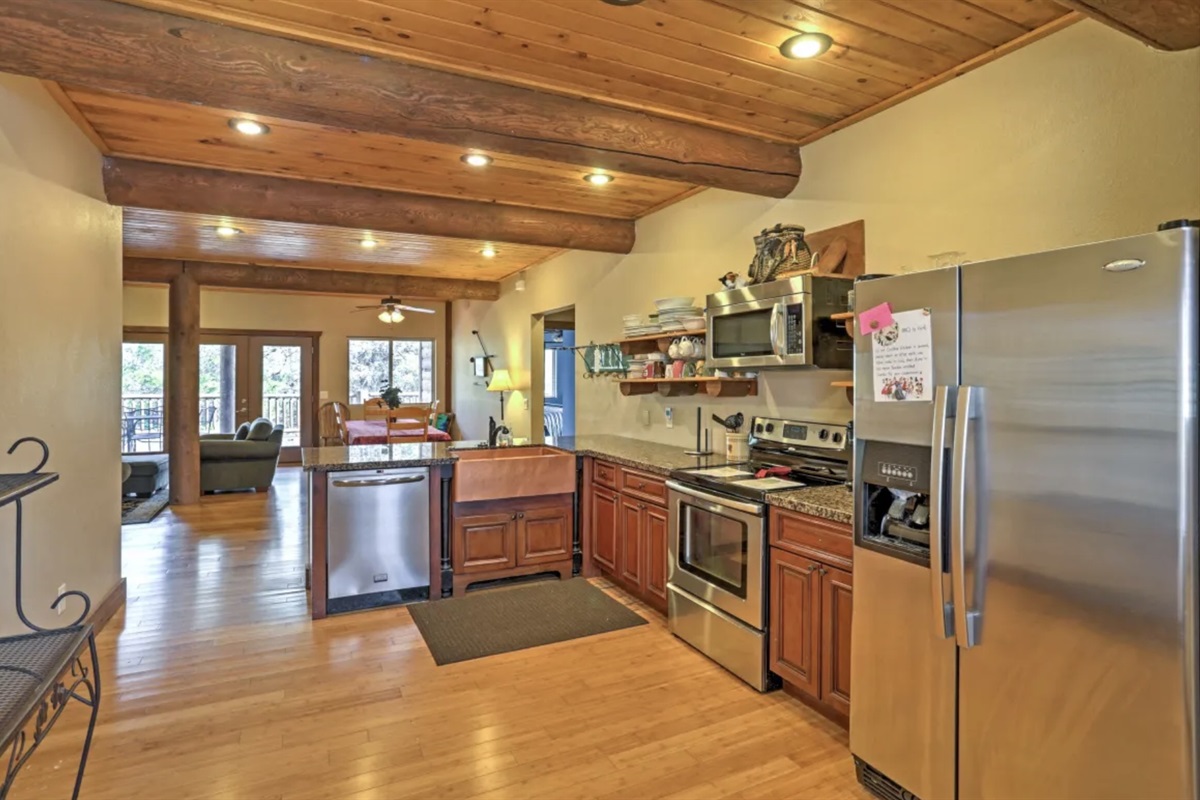 Kings River Lodge North Rent R House LLC